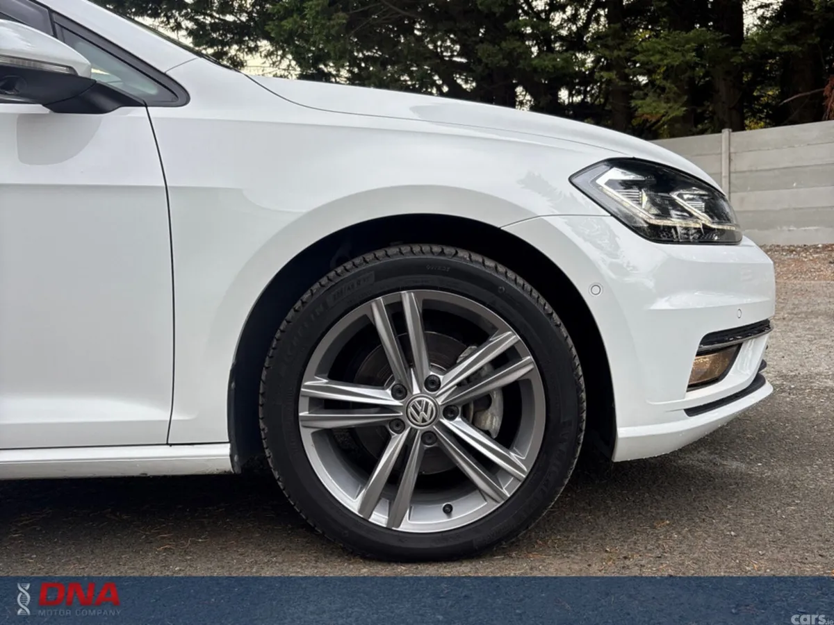 Volkswagen Golf Hatchback, Petrol, 2019, White