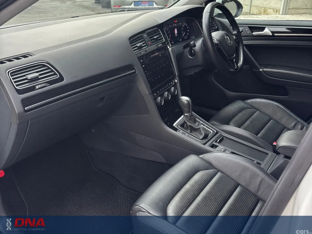 Volkswagen Golf Hatchback, Petrol, 2019, White