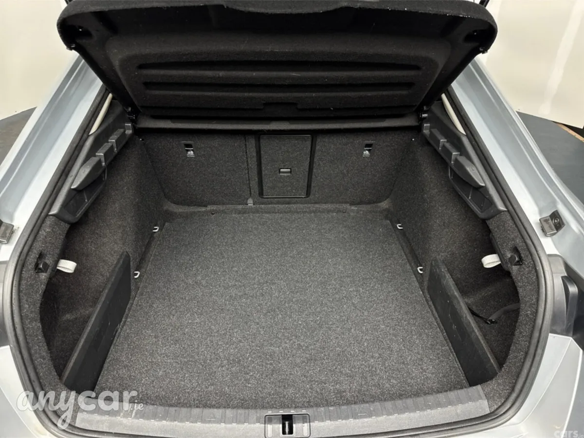 Skoda Octavia Saloon, Petrol, 2021, Grey