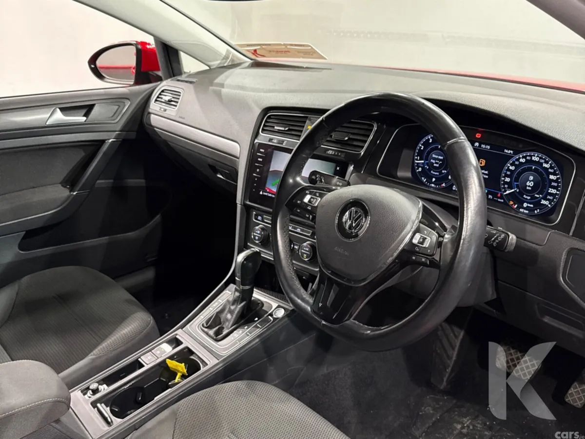 Volkswagen Golf Hatchback, Petrol, 2018, Red