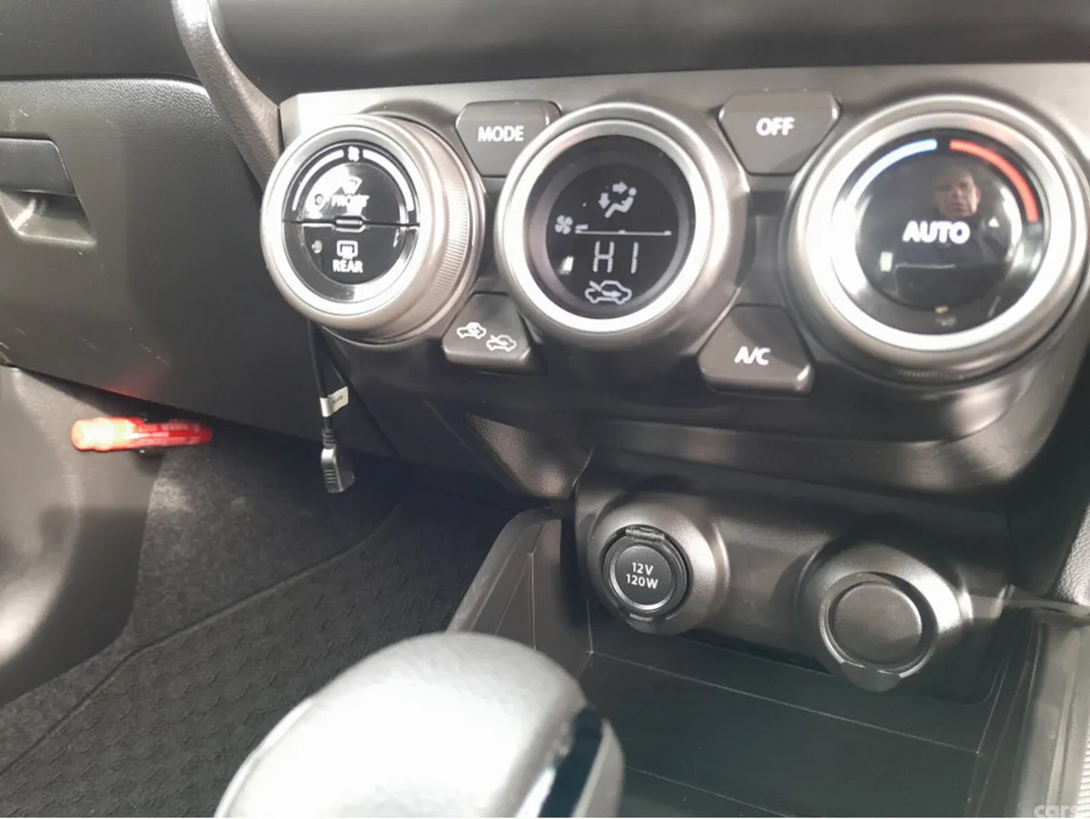 Suzuki Swift Hatchback, Petrol, 2023, Blue