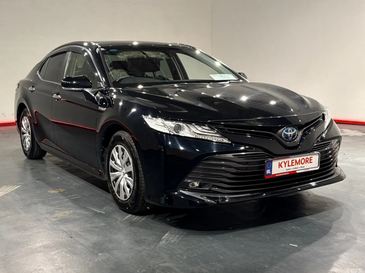 Toyota Camry Saloon, Petrol Hybrid, 2019, Black