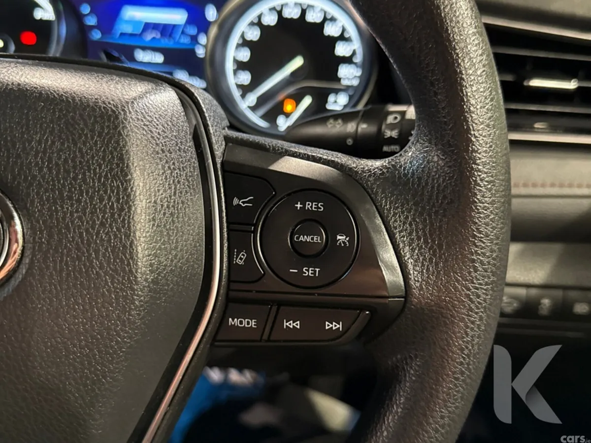 Toyota Camry Saloon, Petrol Hybrid, 2019, Black