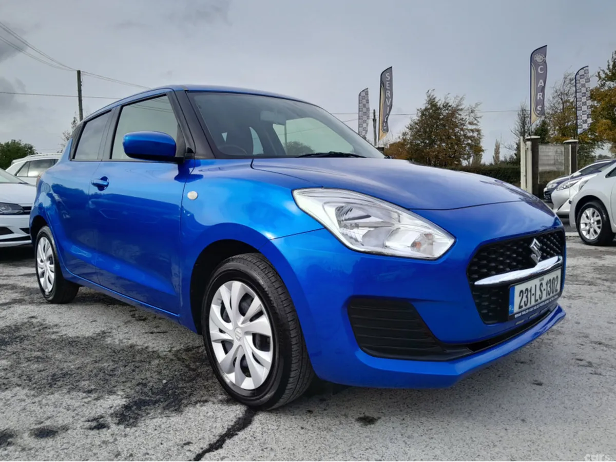 Suzuki Swift Hatchback, Petrol, 2023, Blue