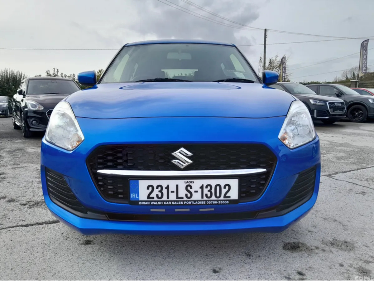 Suzuki Swift Hatchback, Petrol, 2023, Blue