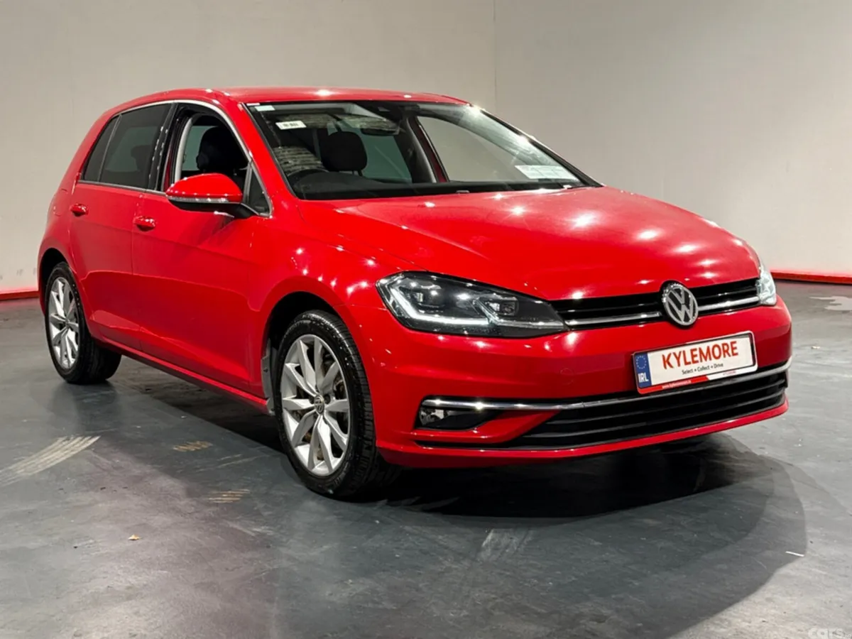Volkswagen Golf Hatchback, Petrol, 2018, Red