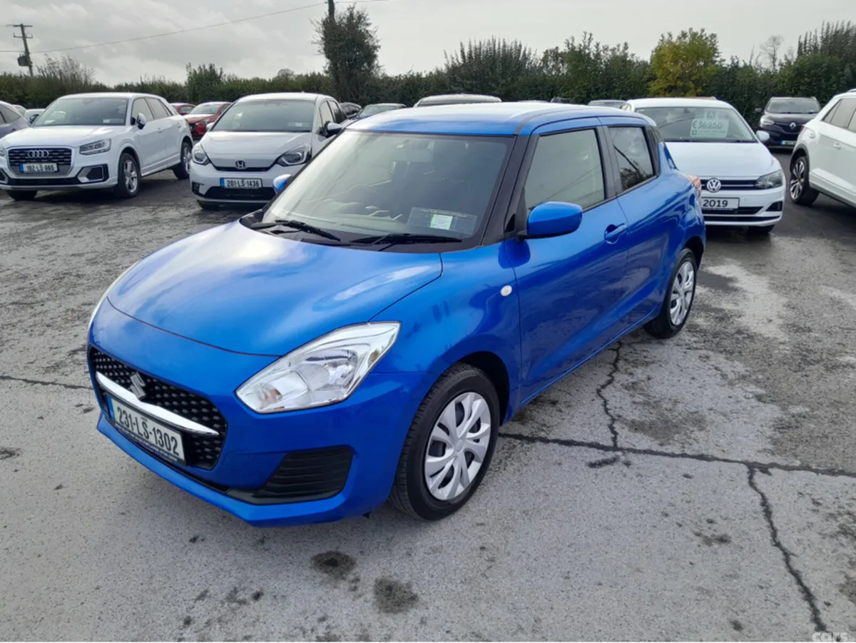 Suzuki Swift Hatchback, Petrol, 2023, Blue