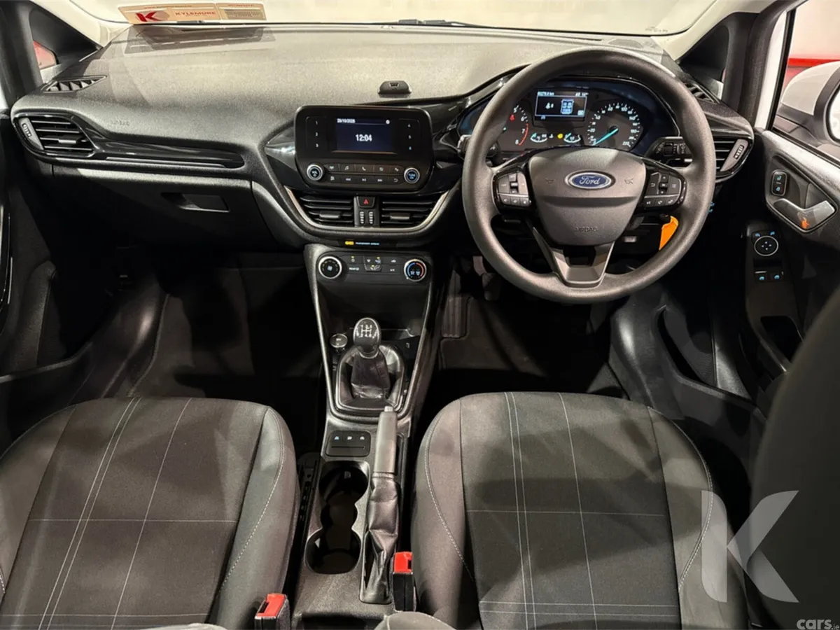 Ford Fiesta Hatchback, Petrol, 2019, White
