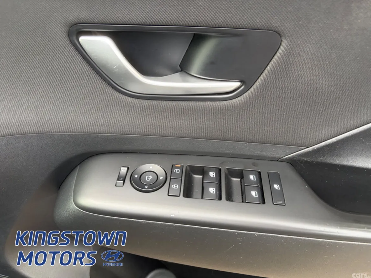 Hyundai KONA MPV, Petrol, 2024, Blue