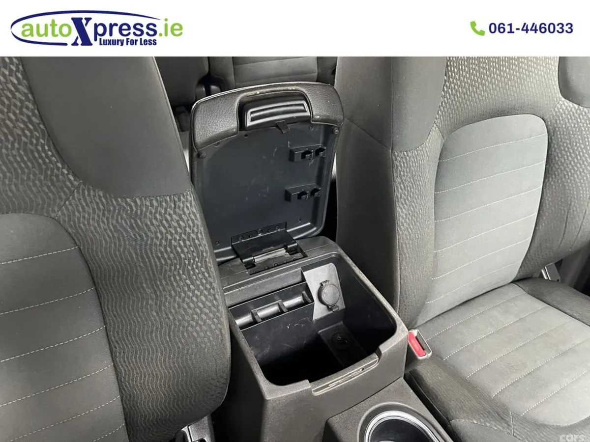 Nissan Navara Pick Up, Diesel, 2013, Silver