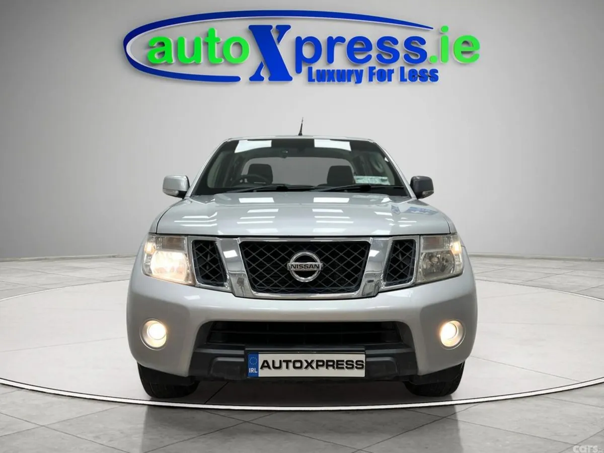 Nissan Navara Pick Up, Diesel, 2013, Silver