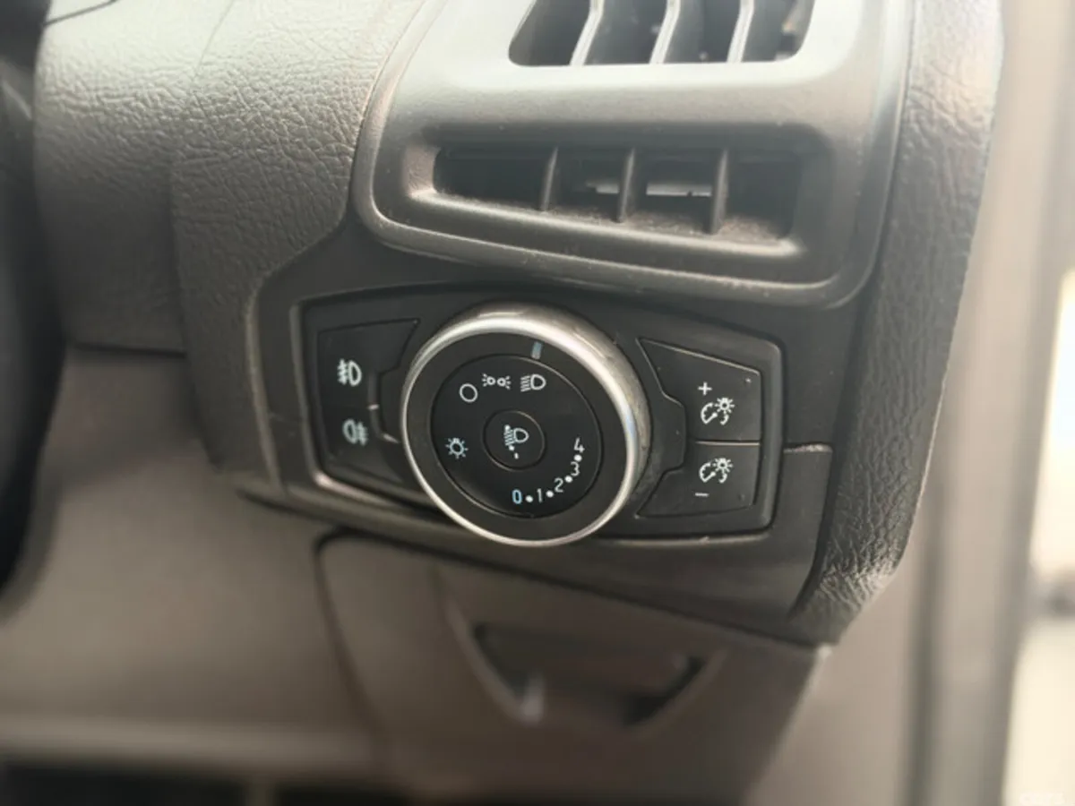 Ford Focus Hatchback, Diesel, 2018, White