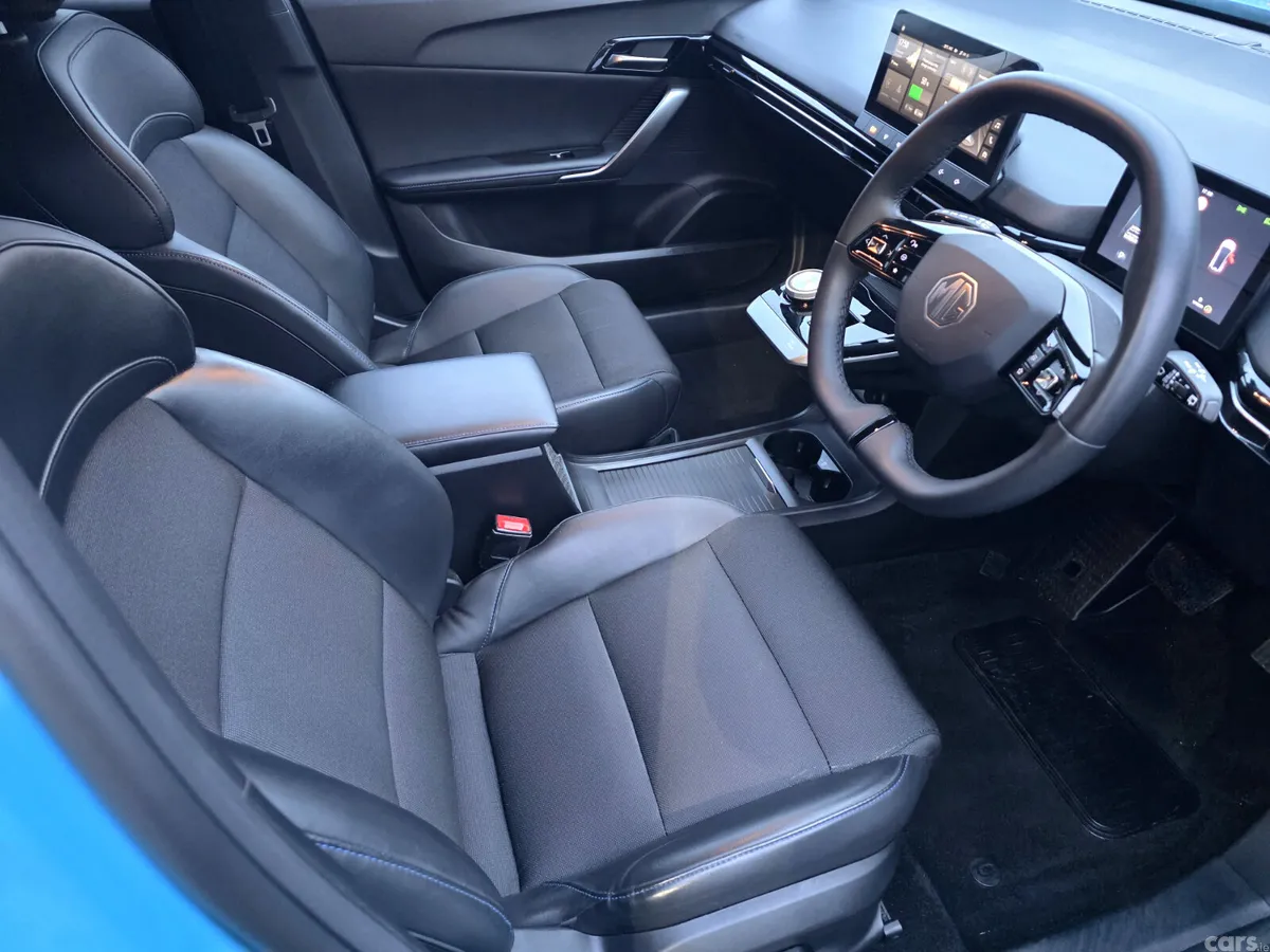 MG MG4 Hatchback, Electric, 2023, Blue
