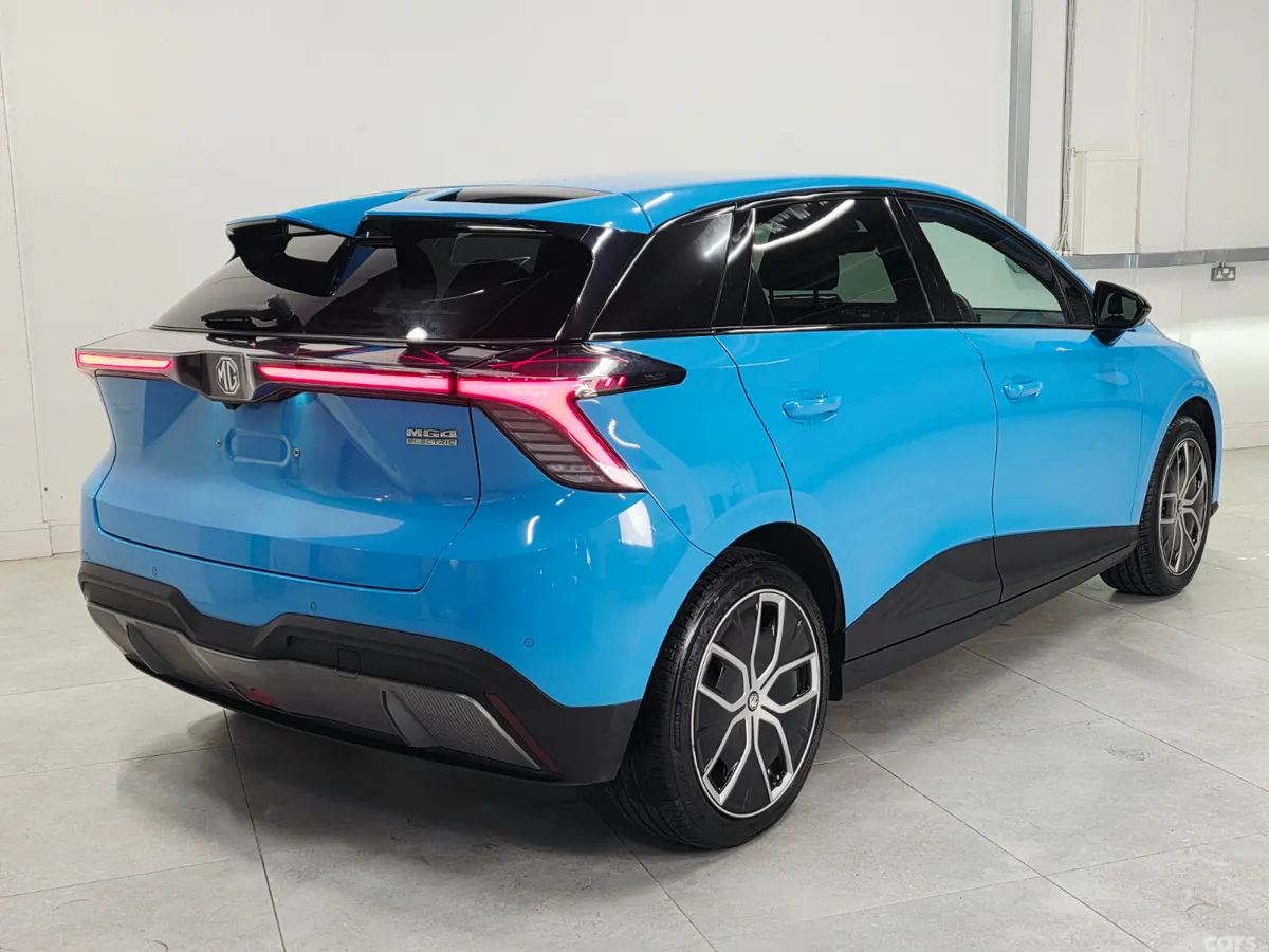MG MG4 Hatchback, Electric, 2023, Blue