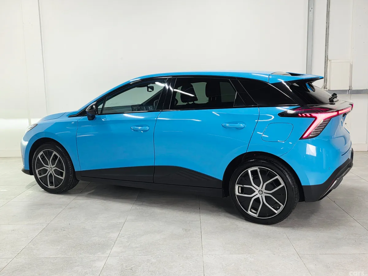 MG MG4 Hatchback, Electric, 2023, Blue