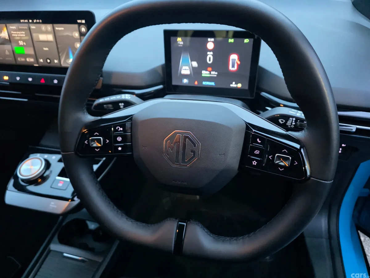 MG MG4 Hatchback, Electric, 2023, Blue