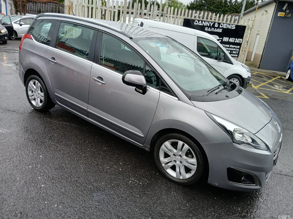 Peugeot 5008 MPV, Diesel, 2015, Grey