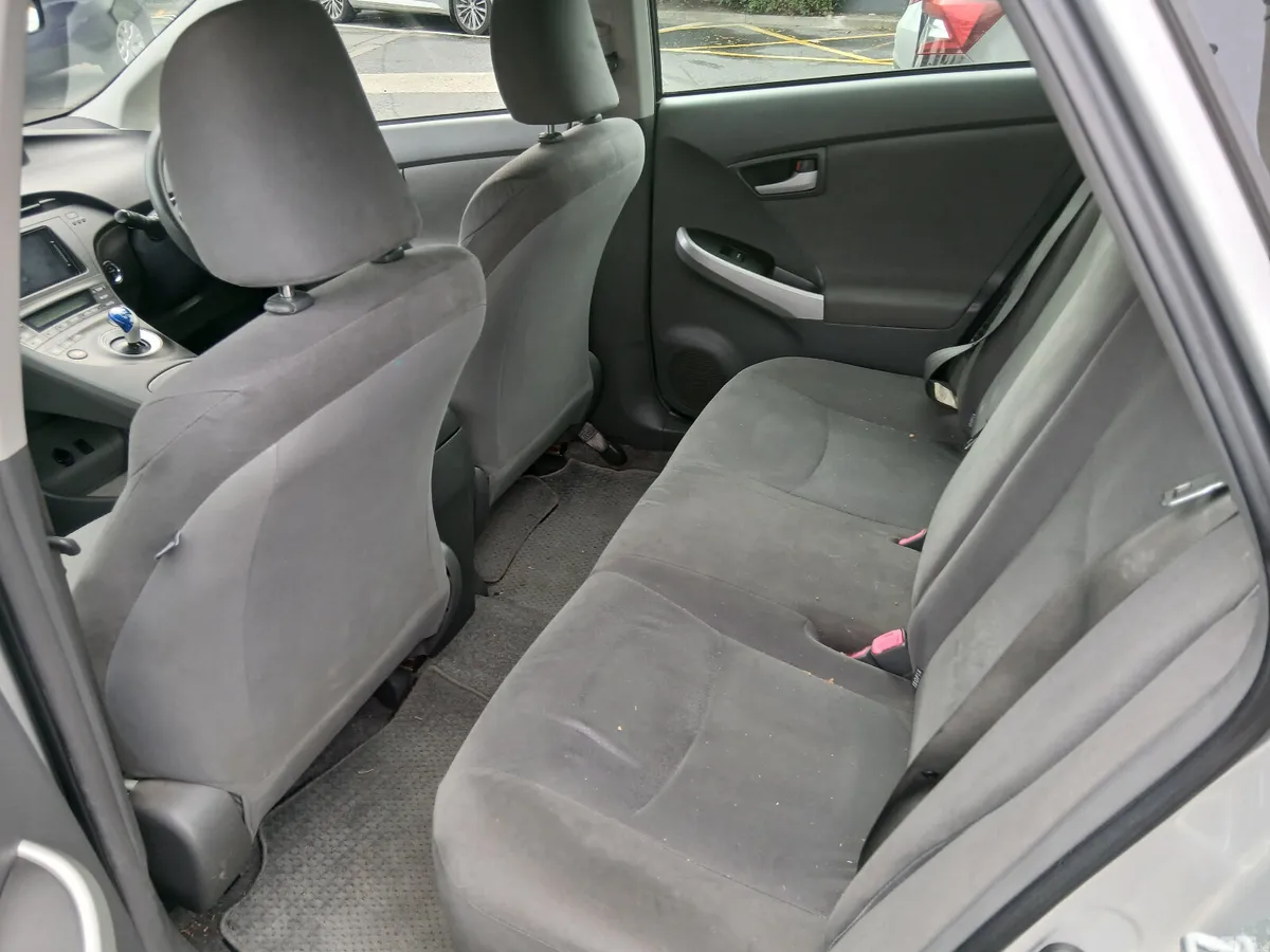 Toyota Prius Hatchback, Petrol Hybrid, 2012, Silver