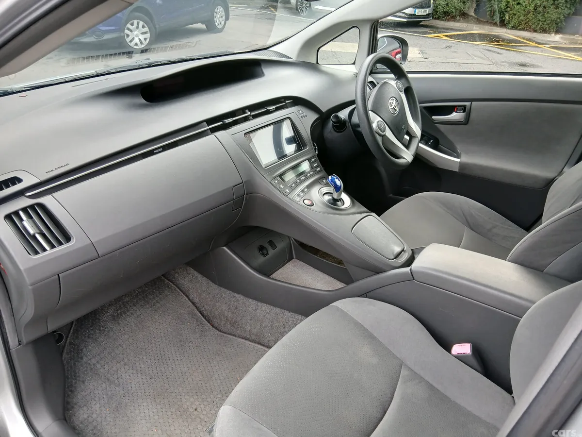 Toyota Prius Hatchback, Petrol Hybrid, 2012, Silver