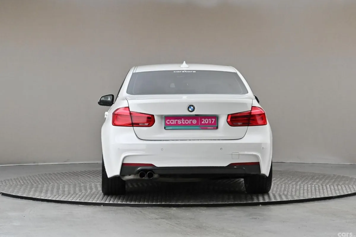 BMW 3-Series Saloon, Petrol Plug-in Hybrid, 2017, White