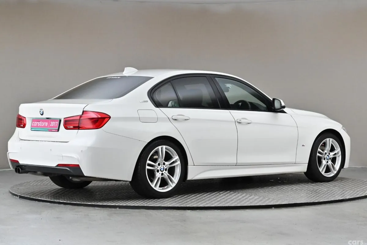 BMW 3-Series Saloon, Petrol Plug-in Hybrid, 2017, White