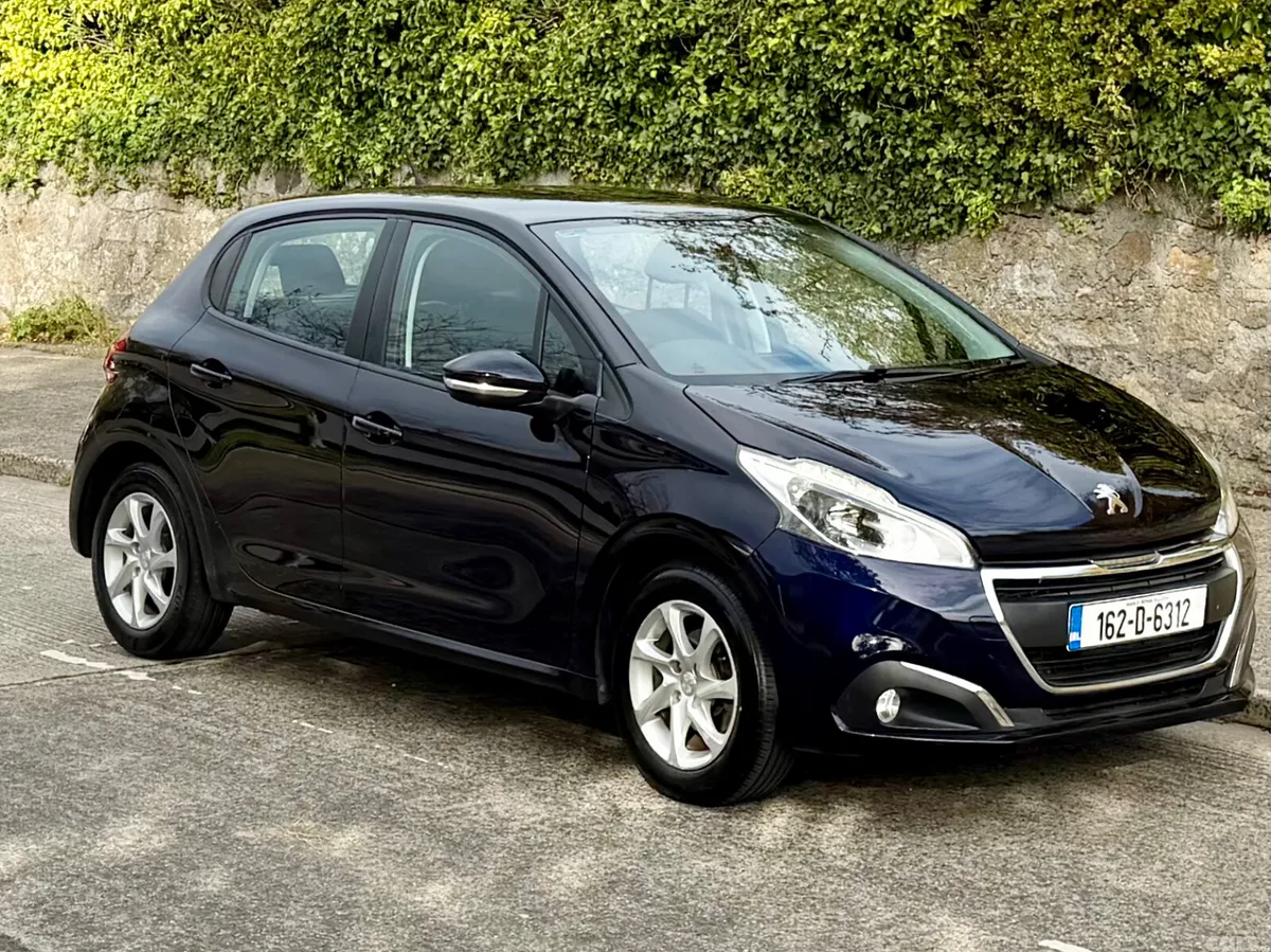 Peugeot 208 Hatchback, Petrol, 2016, Blue