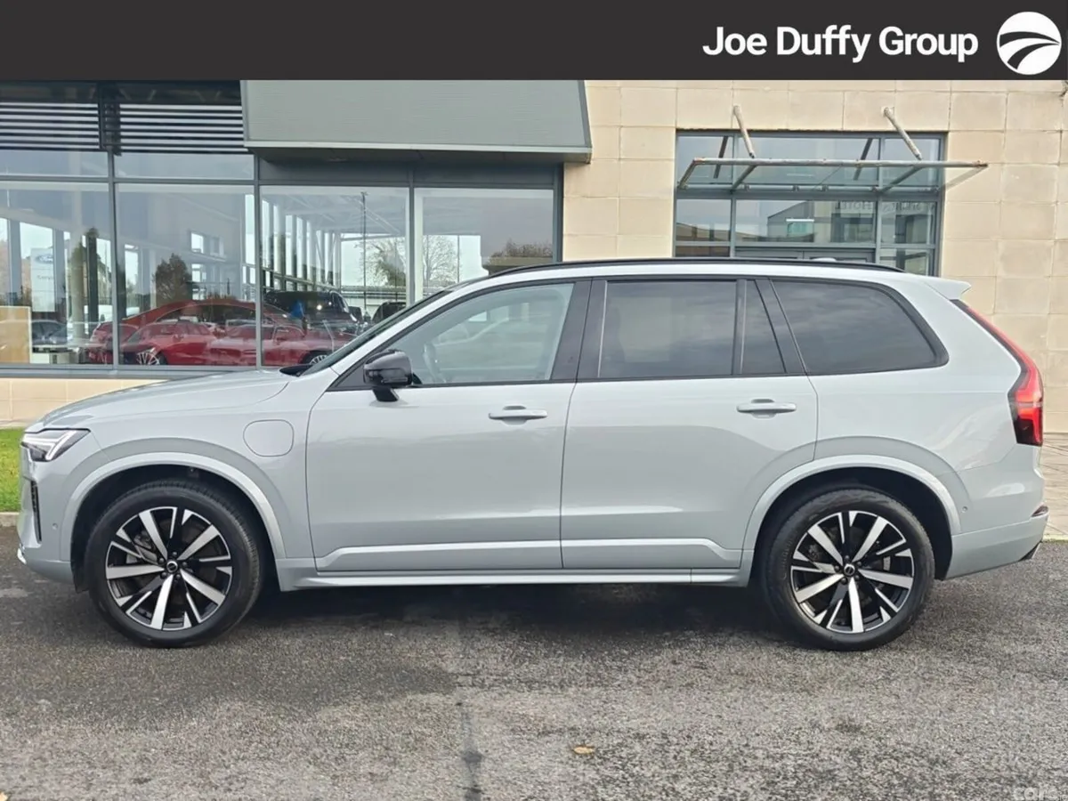 Volvo XC90 SUV, Petrol Plug-in Hybrid, 2025, Grey