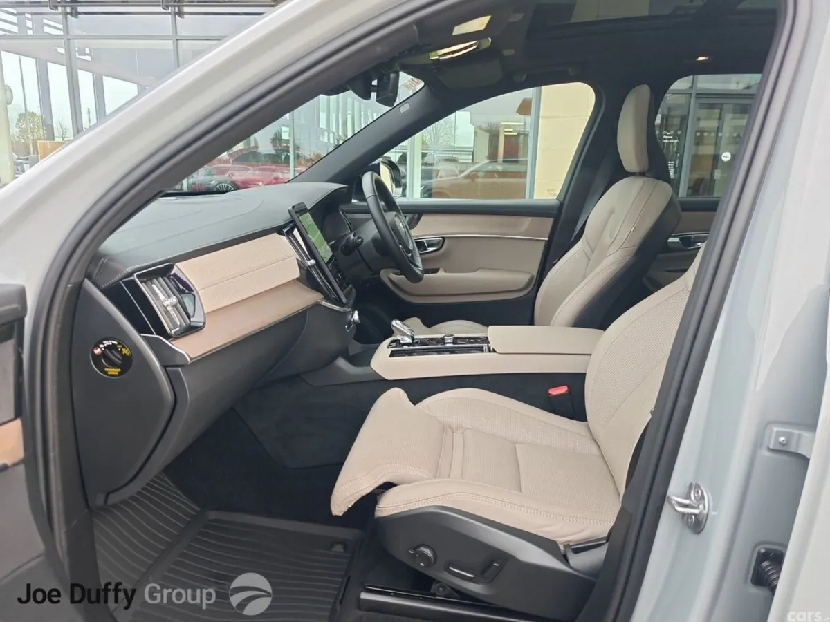 Volvo XC90 SUV, Petrol Plug-in Hybrid, 2025, Grey