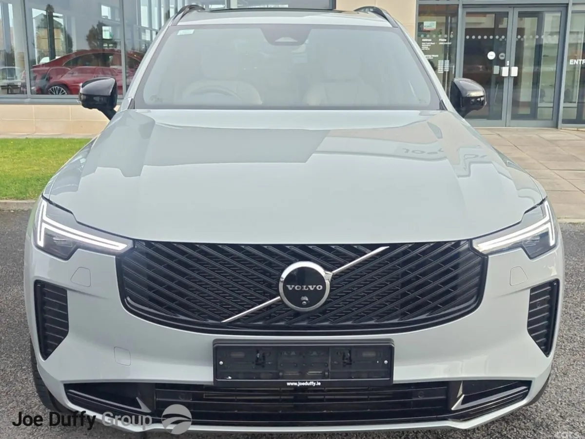 Volvo XC90 SUV, Petrol Plug-in Hybrid, 2025, Grey