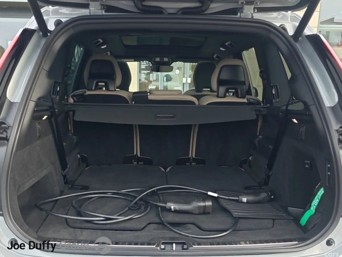 Volvo XC90 SUV, Petrol Plug-in Hybrid, 2025, Grey