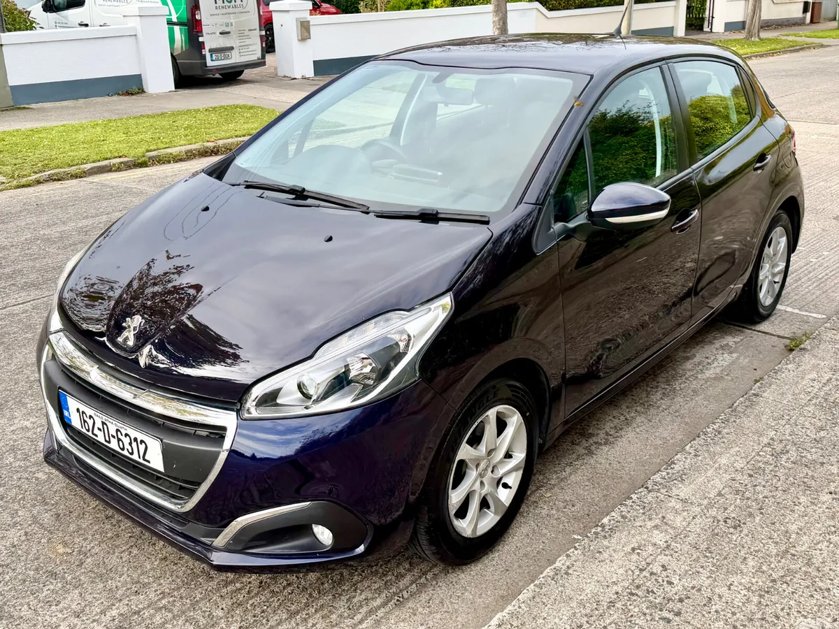 Peugeot 208 Hatchback, Petrol, 2016, Blue