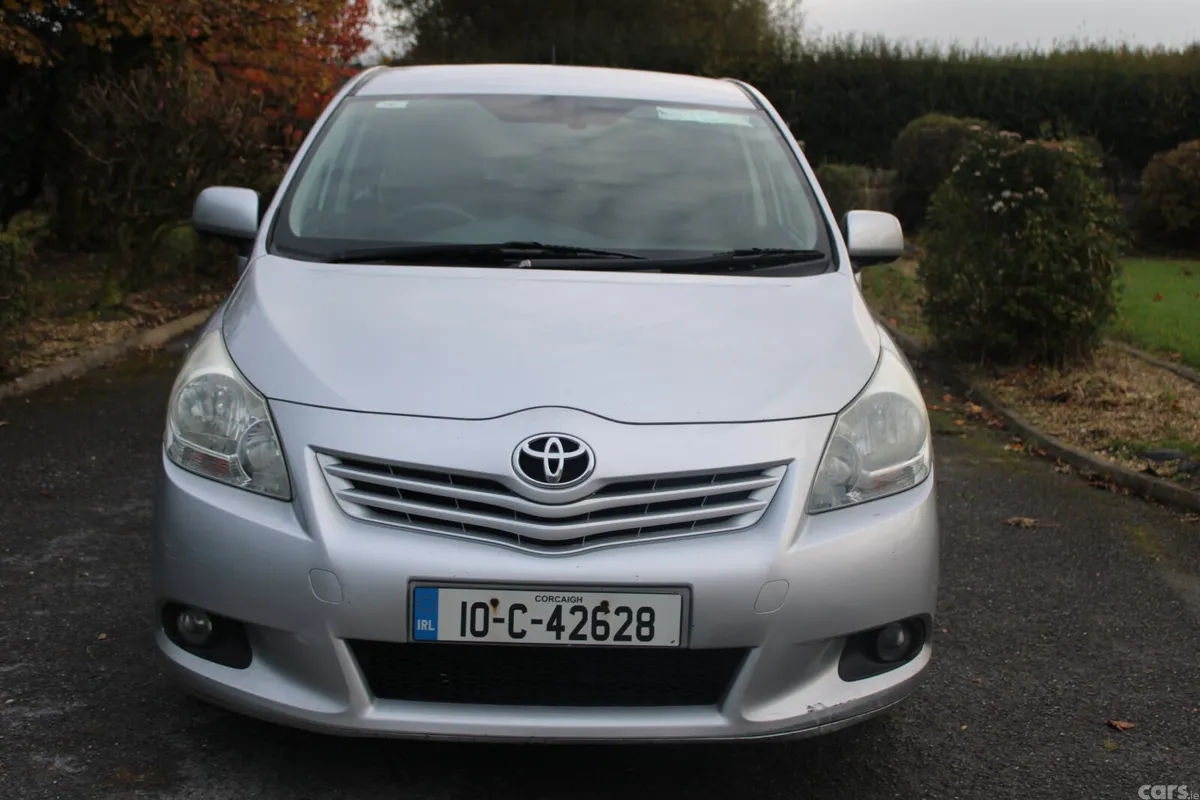 Toyota Verso MPV, Diesel, 2010, Silver