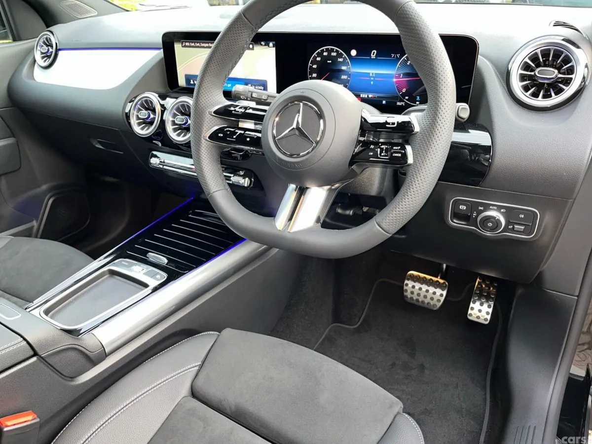Mercedes-Benz GLA SUV, Diesel Hybrid, 2026, Black