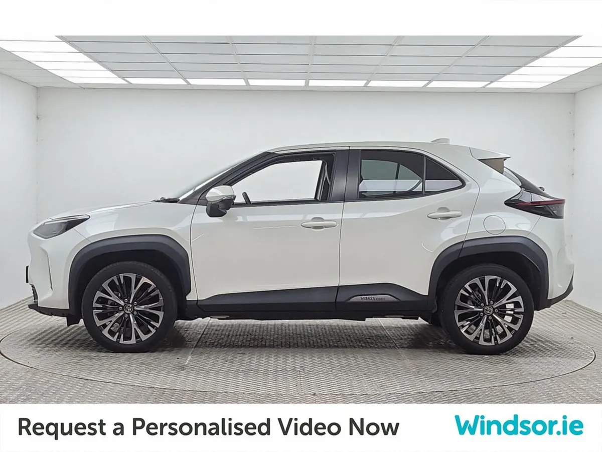 Toyota Yaris Cross SUV, Petrol Hybrid, 2021, White