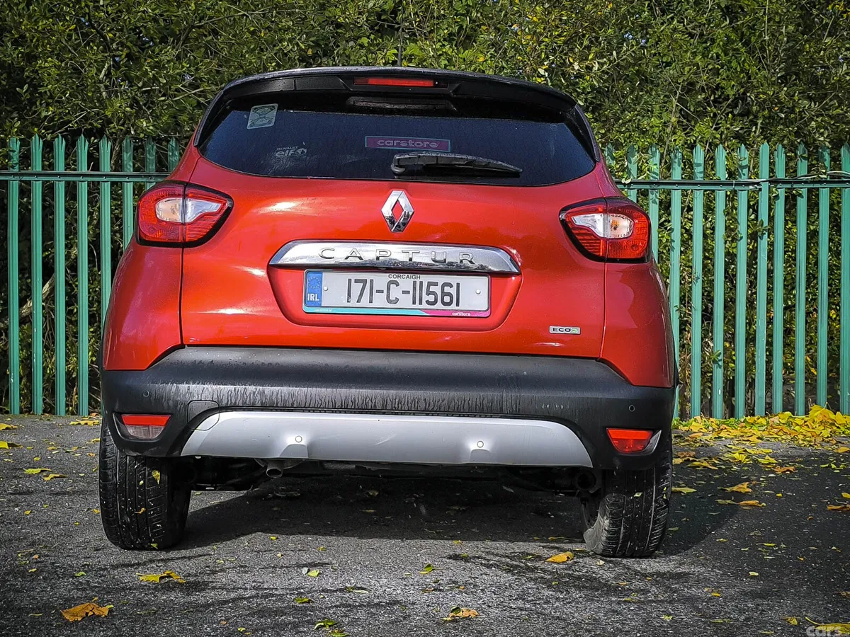 Renault Captur Hatchback, Diesel, 2017, Red