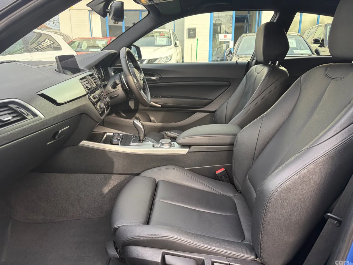 BMW 1-Series Hatchback, Petrol, 2019, Blue