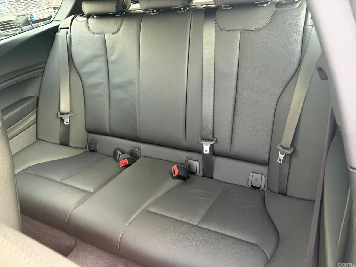 BMW 1-Series Hatchback, Petrol, 2019, Blue