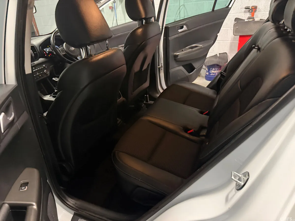 Kia Sportage SUV, Diesel, 2016, White