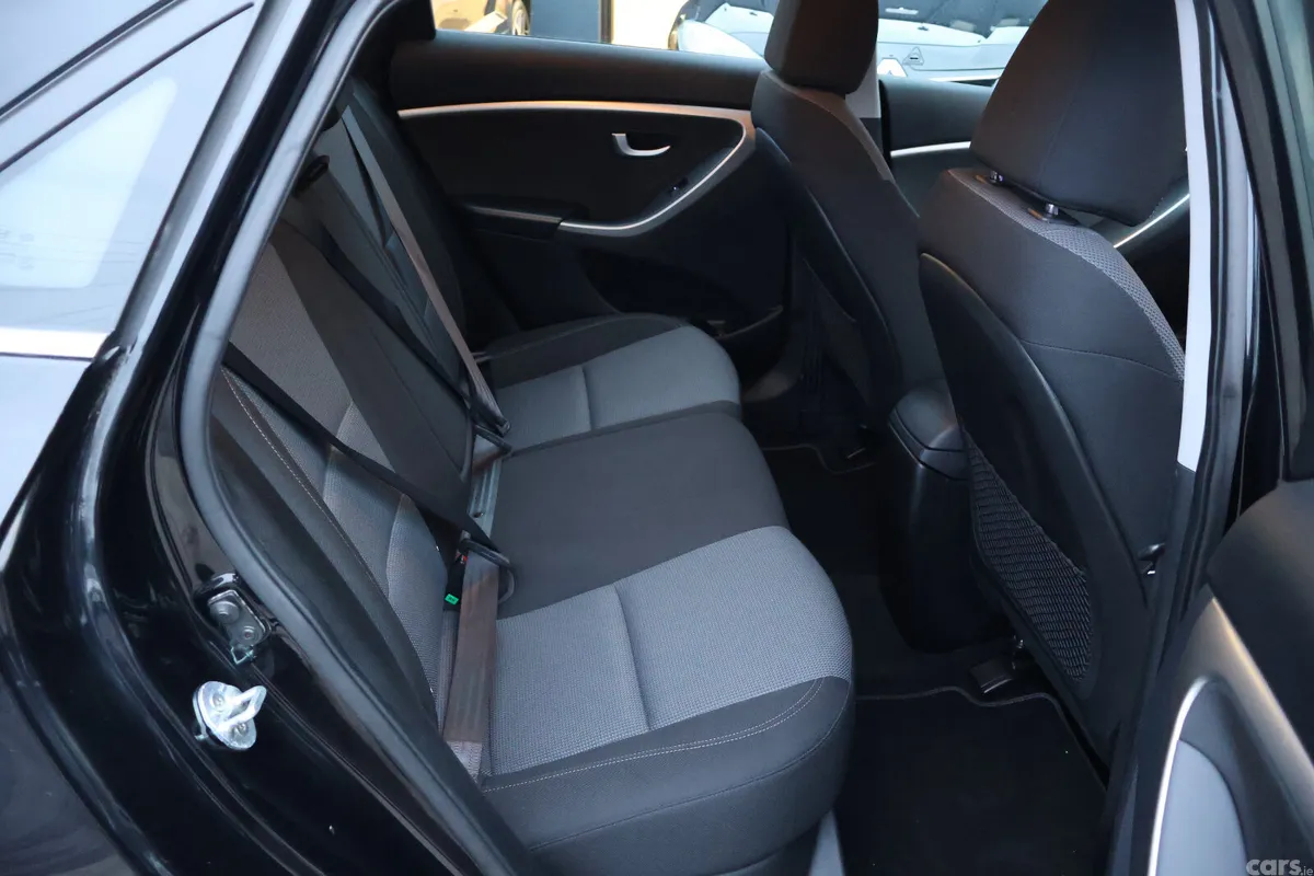 Hyundai i30 Hatchback, Diesel, 2016, Black