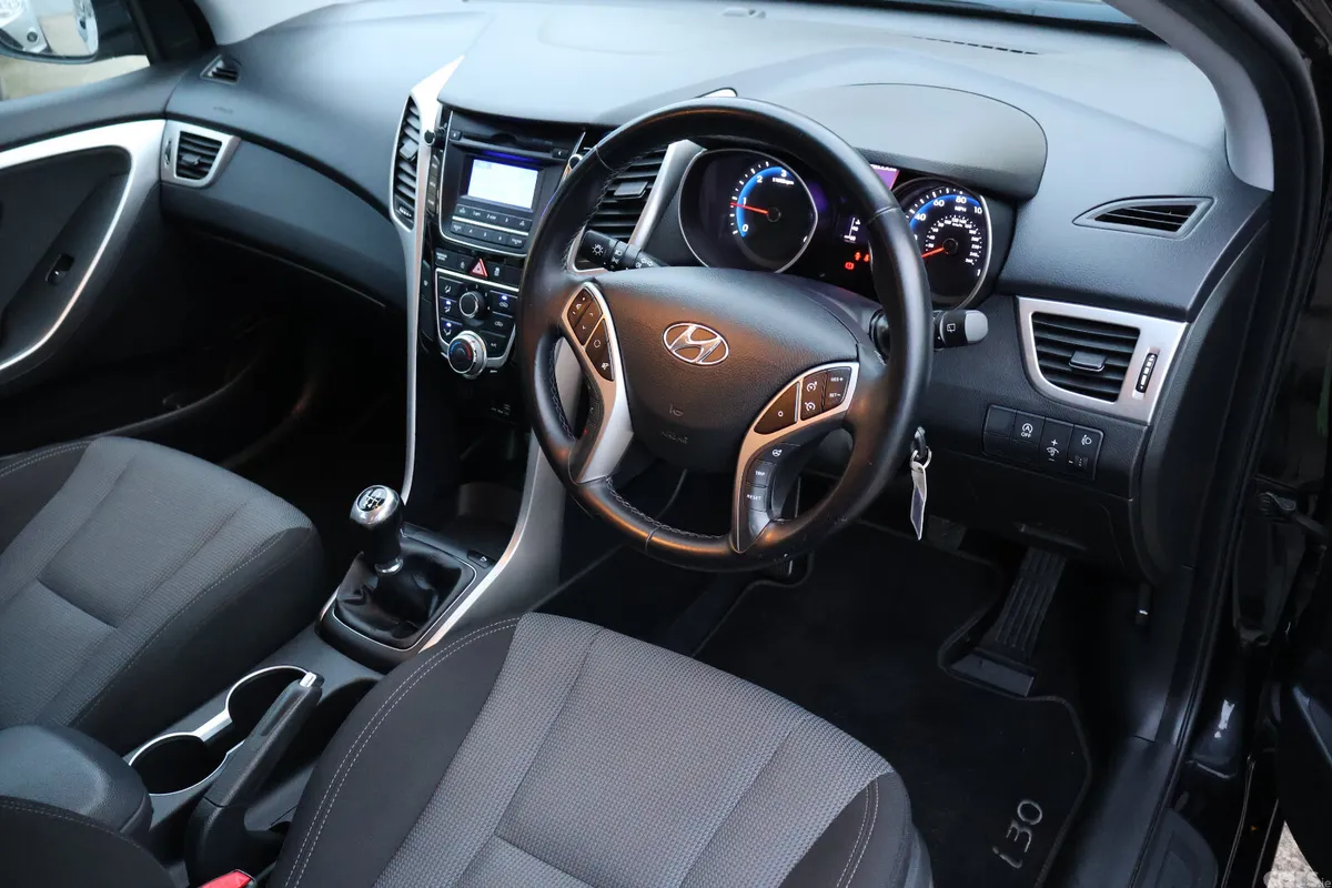 Hyundai i30 Hatchback, Diesel, 2016, Black
