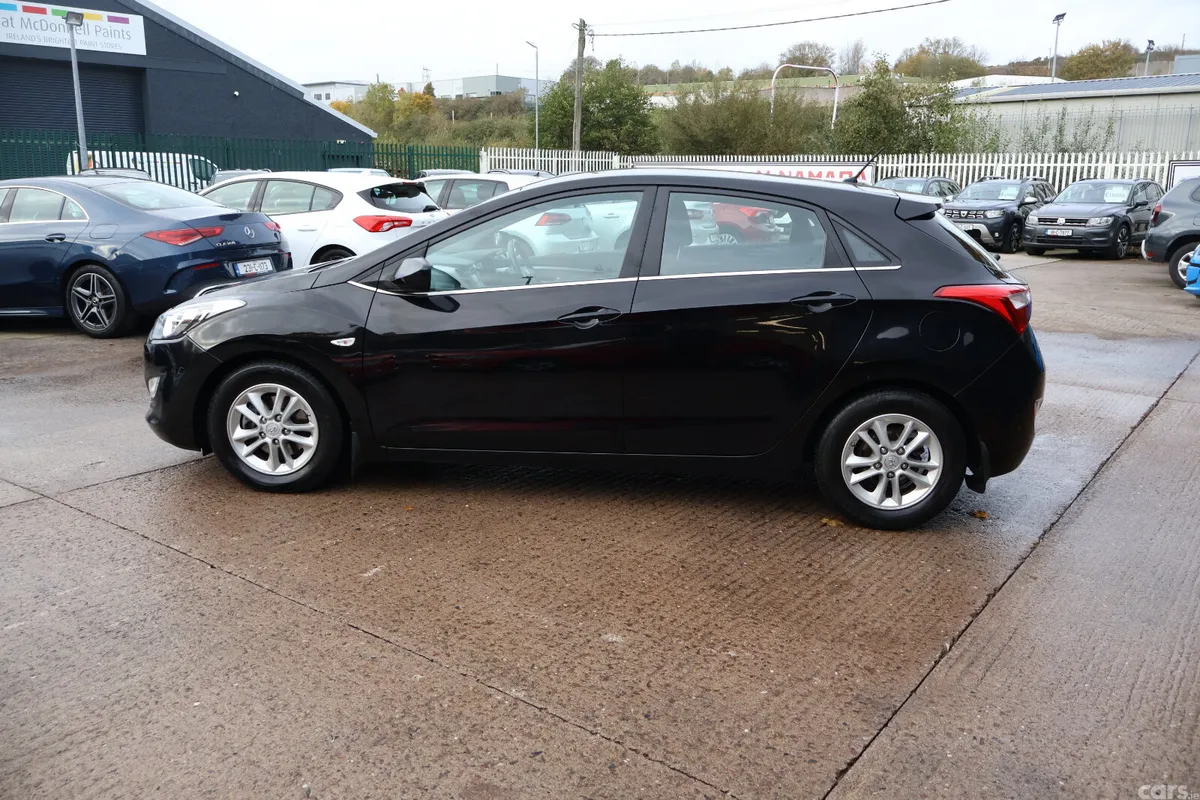 Hyundai i30 Hatchback, Diesel, 2016, Black