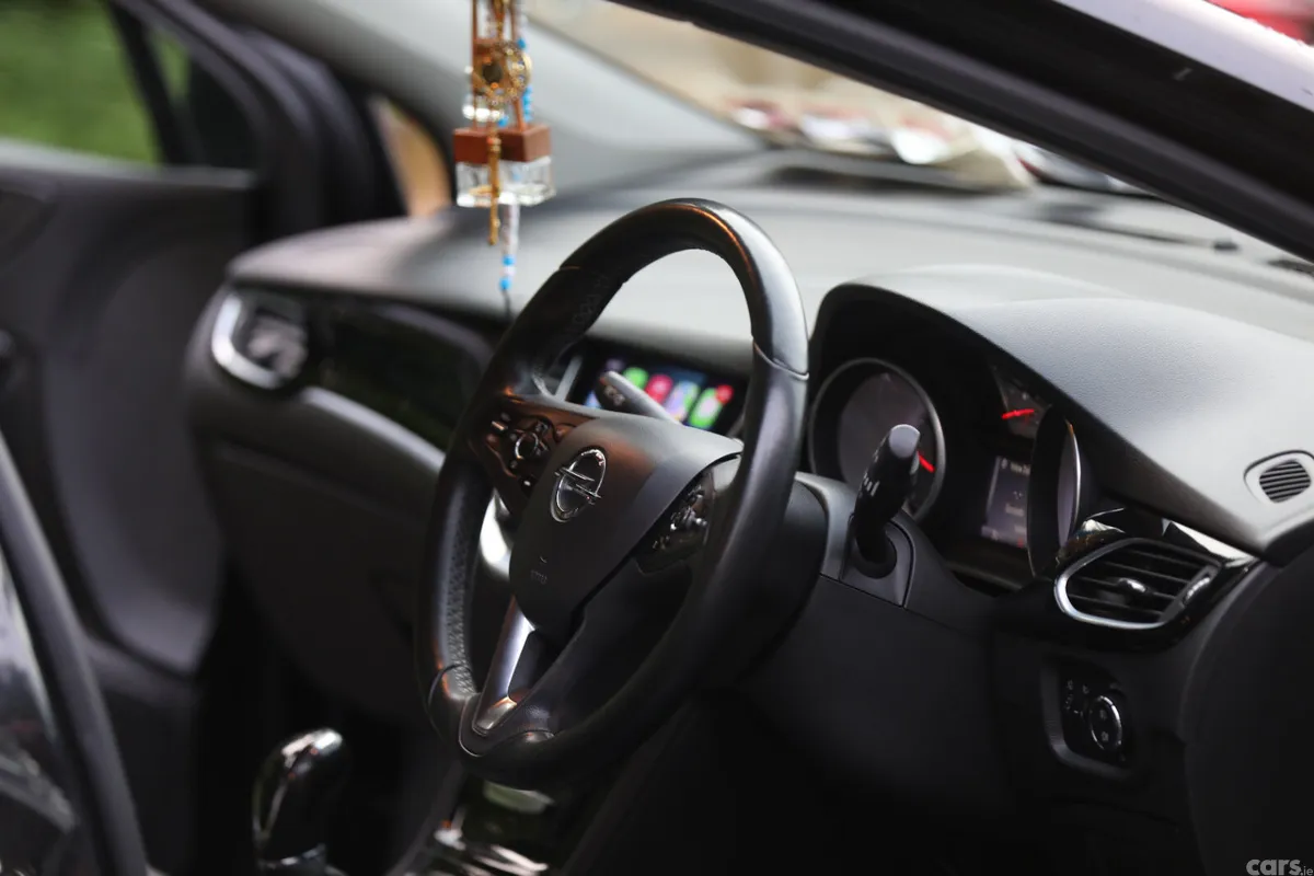 Opel Astra Hatchback, Diesel, 2015, Black