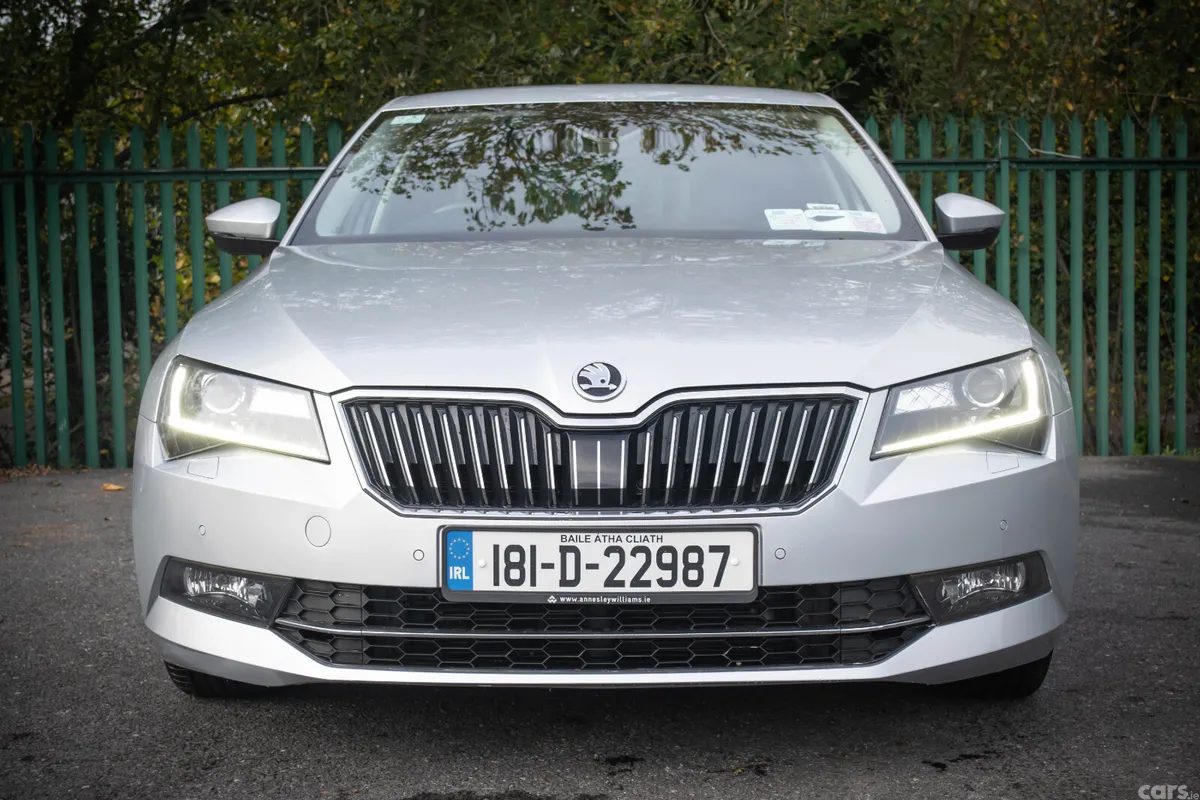 Skoda Superb Saloon, Diesel, 2018, Grey