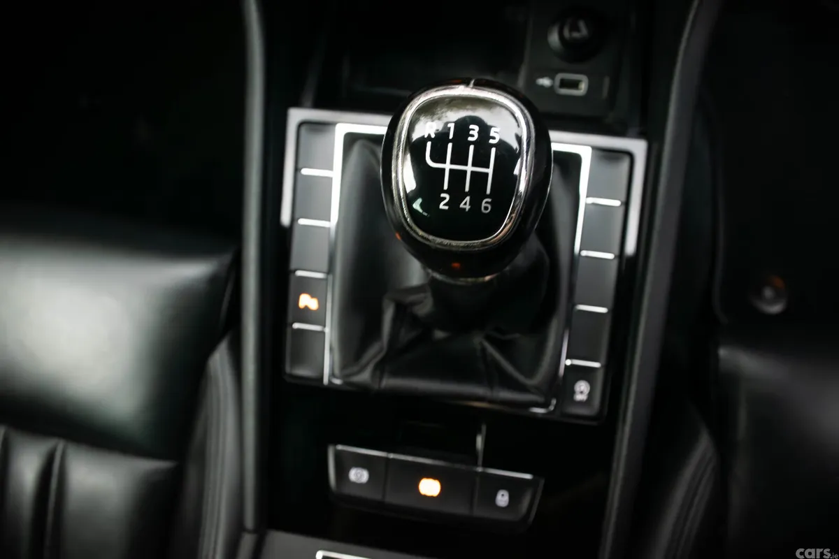 Skoda Superb Saloon, Diesel, 2018, Grey