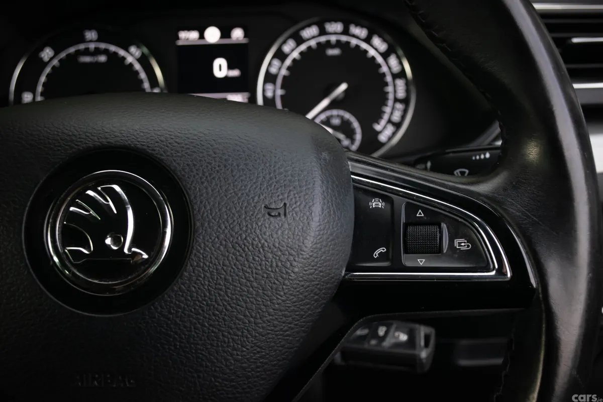 Skoda Superb Saloon, Diesel, 2018, Grey