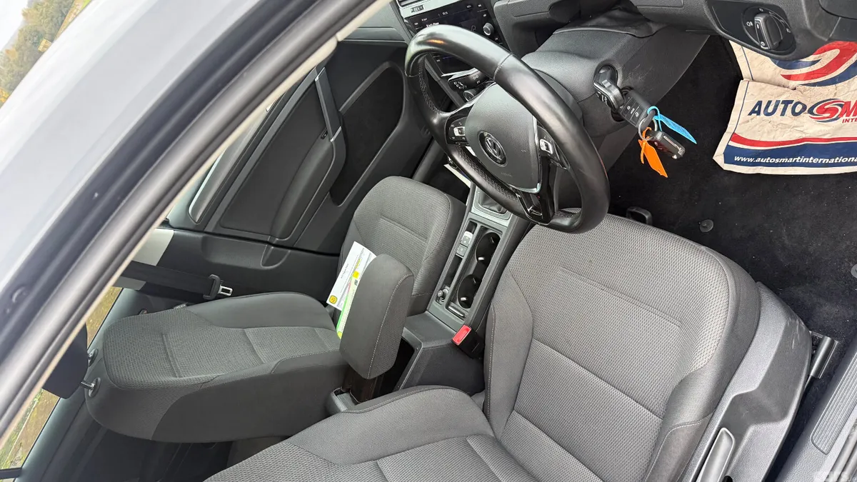 Volkswagen Golf Hatchback, Diesel, 2019, Grey