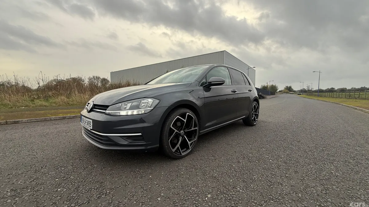 Volkswagen Golf Hatchback, Diesel, 2019, Grey