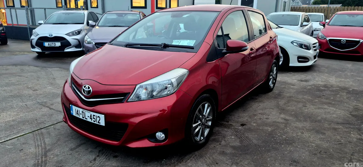 Toyota Yaris Hatchback, Diesel, 2014, Red