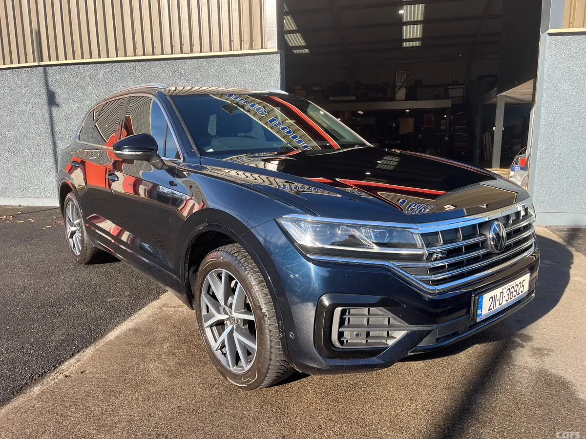 Volkswagen Touareg SUV, Diesel, 2021, Blue