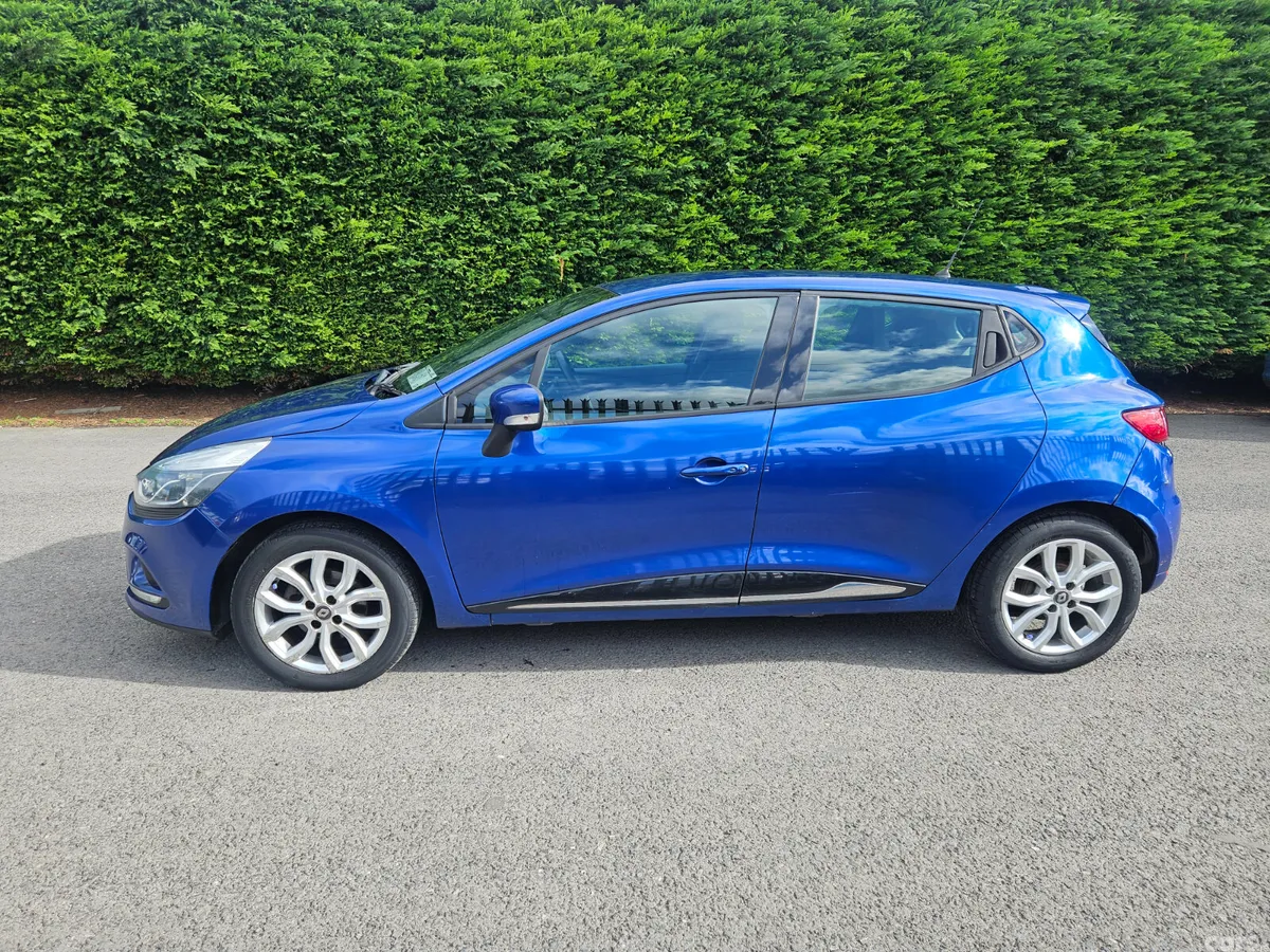 Renault Clio Hatchback, Petrol, 2019, Blue